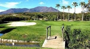 2 bedroom Flat for sale in Estepona with pool garage - € 381,000 (Ref: 9811286)