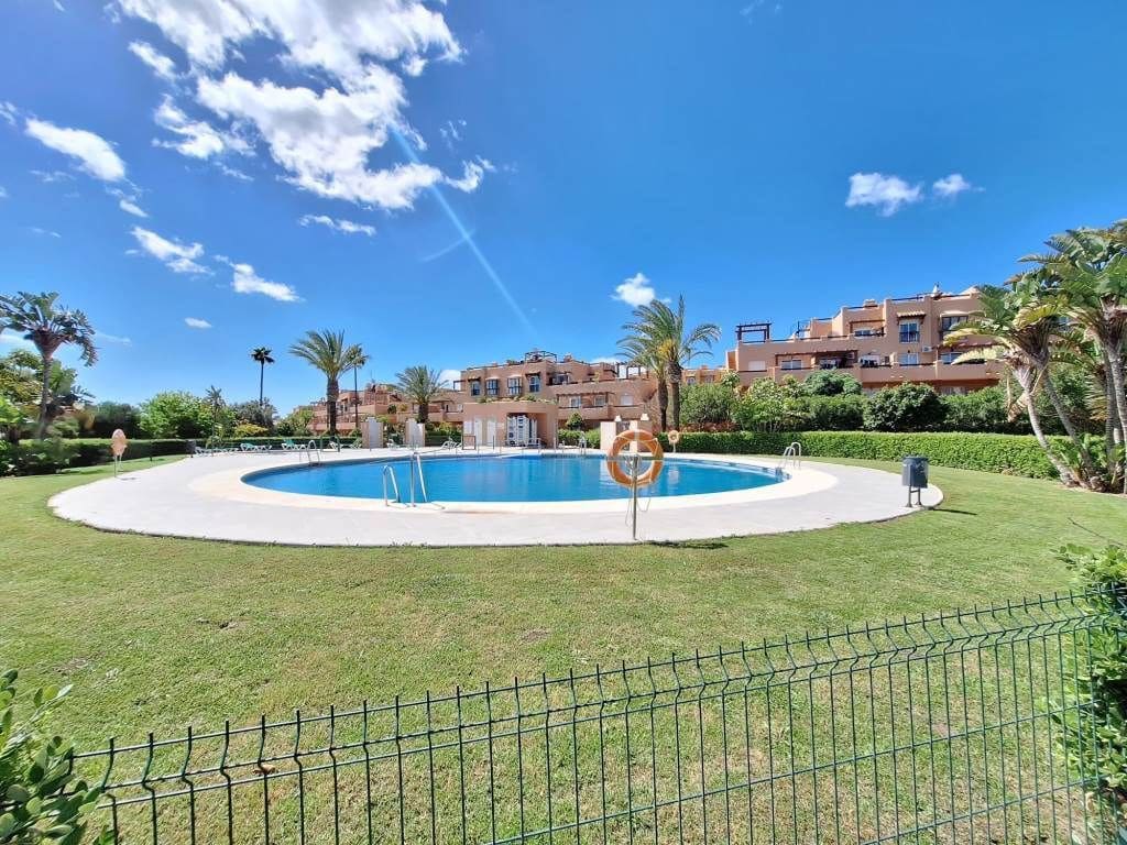 2 bedroom Apartment for sale in Bahia de Casares with pool garage - € 235,000 (Ref: 9819947)