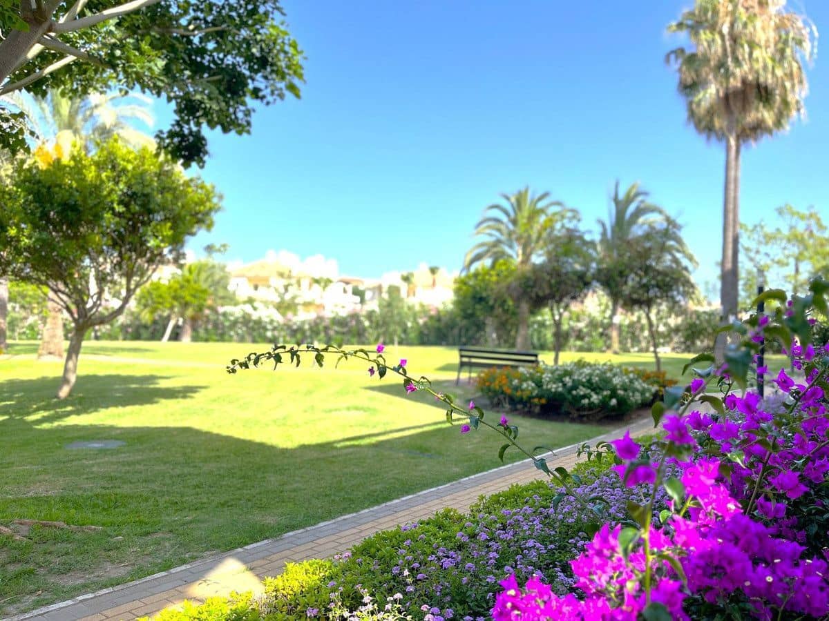 2 bedroom Apartment for sale in Bahia de Casares with pool garage - € 235,000 (Ref: 9819947)