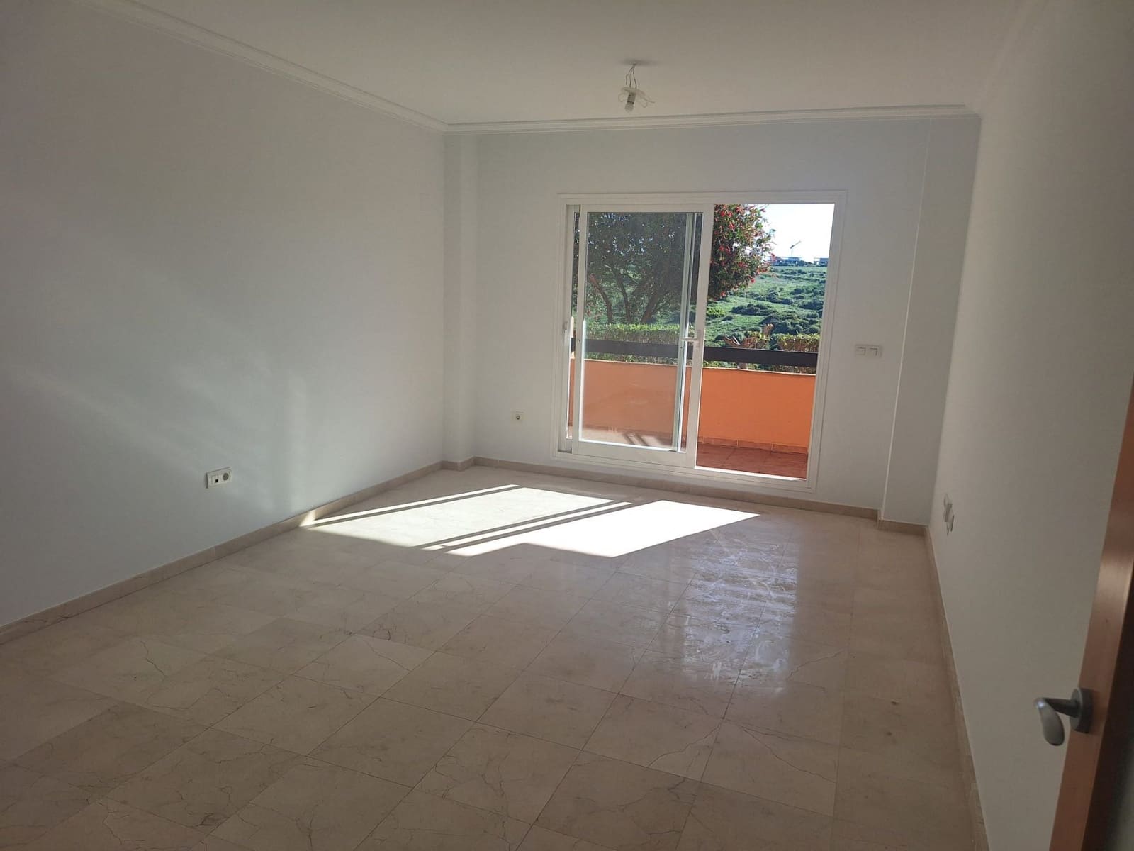 2 bedroom Apartment for sale in Bahia de Casares with pool garage - € 235,000 (Ref: 9819947)