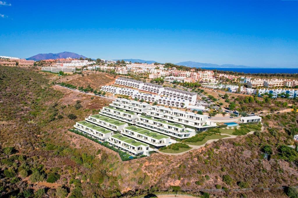4 bedroom Semi-detached Villa for sale in Manilva with pool garage - € 474,000 (Ref: 9861593)