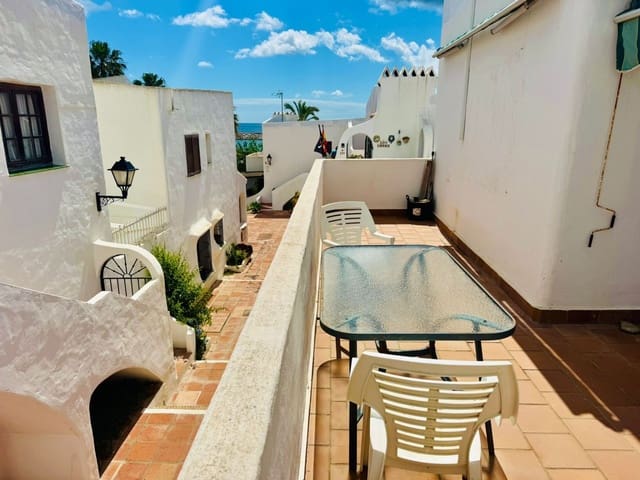 Pareado de 3 habitaciones en San Luis de Sabinillas, Manilva en venta - 399.000 € (Ref: 9877931)