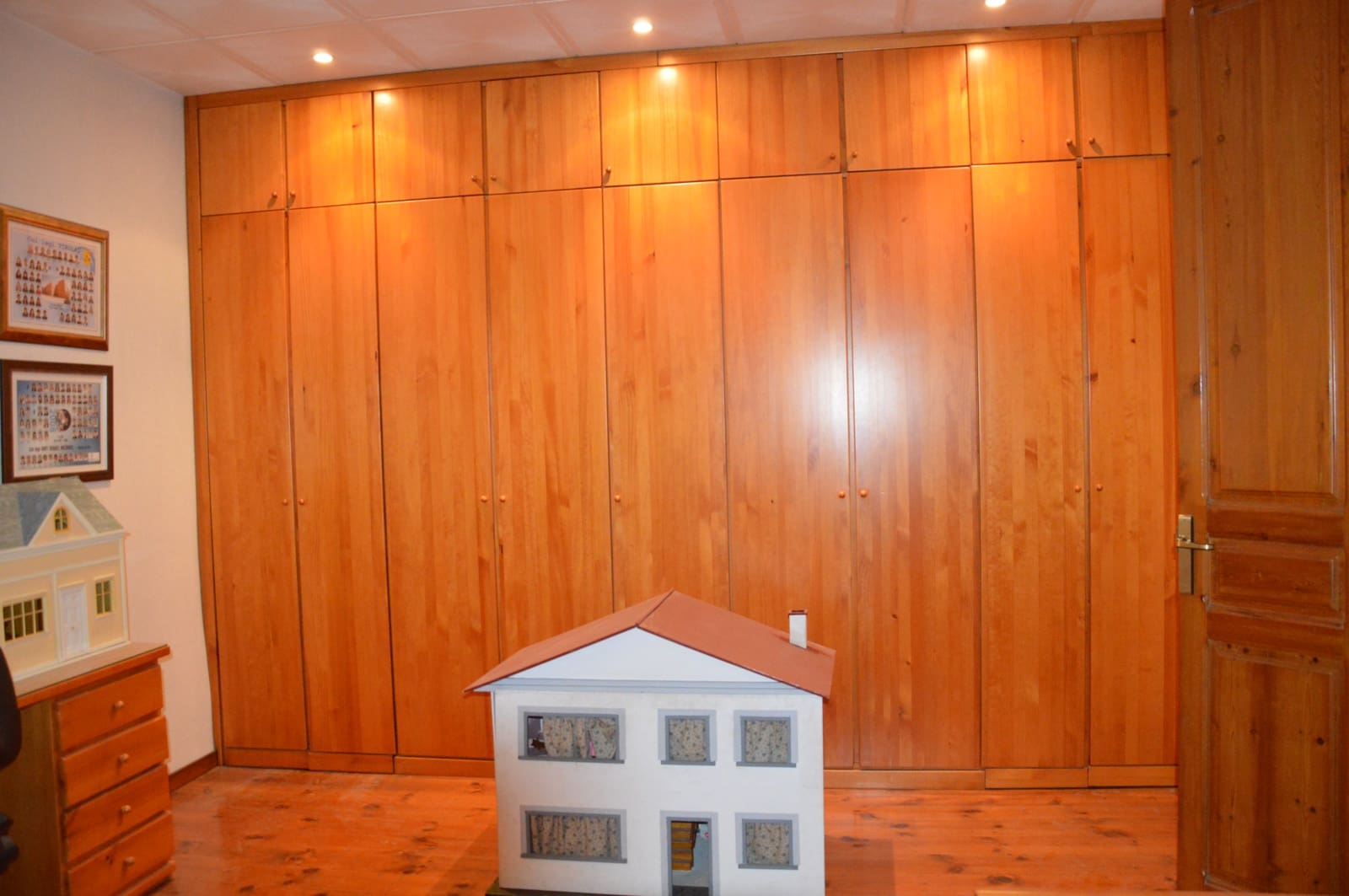 9 quarto Casa em Banda para venda em Sant Vicenc dels Horts com garagem - 1 640 000 € (Ref: 9806823)