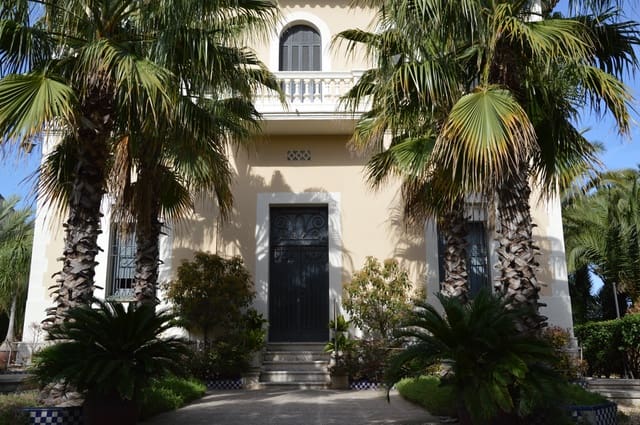 9 quarto Casa em Banda para venda em Sant Vicenç dels Horts com garagem - 1 640 000 € (Ref: 9806823)