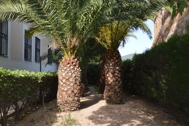 9 quarto Casa em Banda para venda em Sant Vicenç dels Horts com garagem - 1 640 000 € (Ref: 9806823)