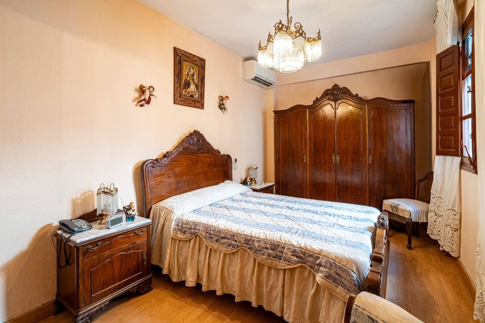 5 Zimmer Haus zu verkaufen in Granada Stadt mit Garage - 619.900 € (Ref: 10012367)
