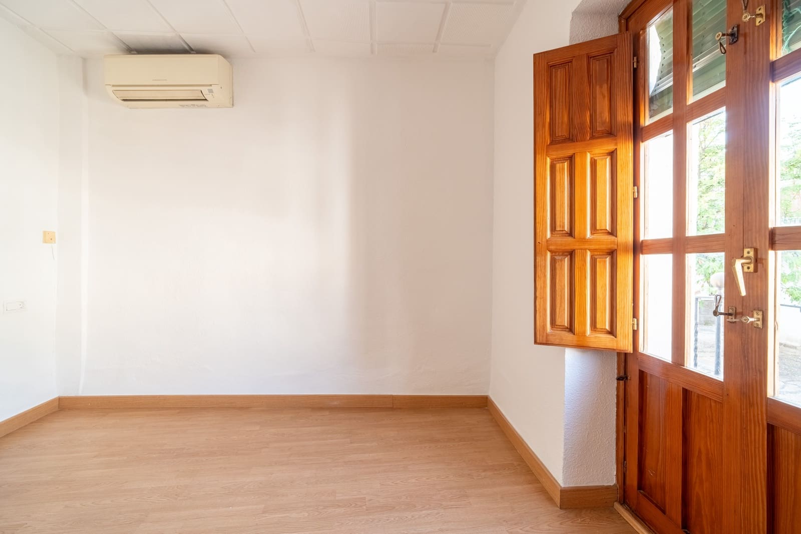 5 Zimmer Haus zu verkaufen in Granada Stadt mit Garage - 619.900 € (Ref: 10012367)