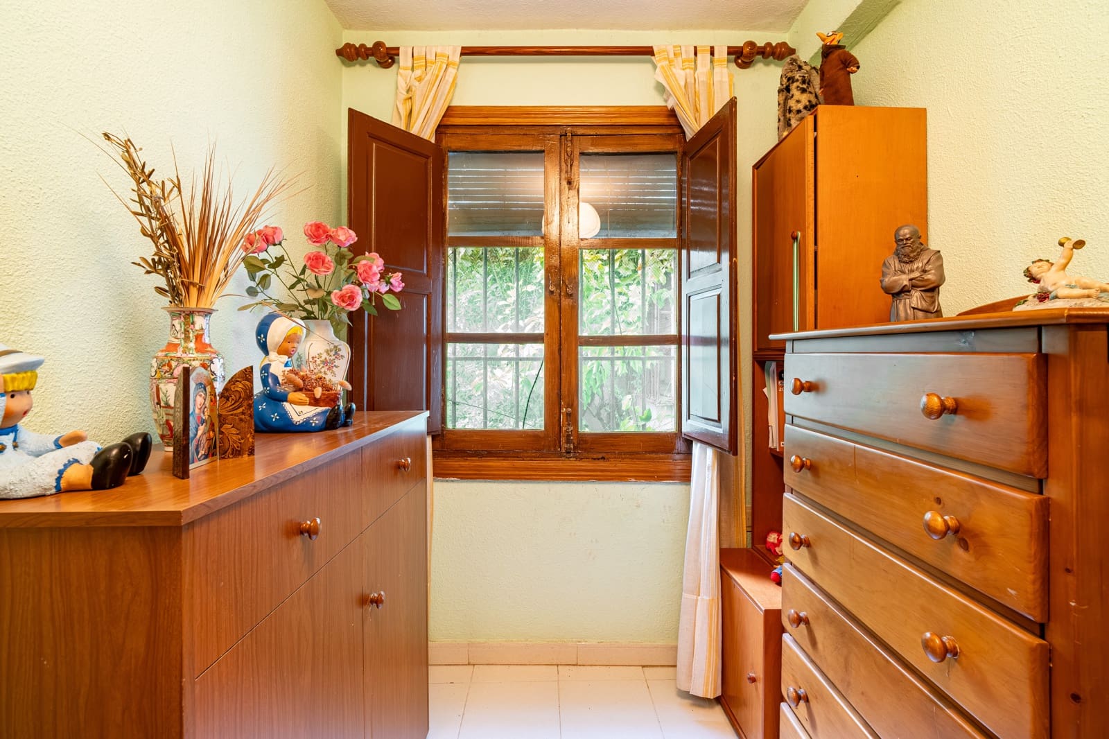 5 Zimmer Haus zu verkaufen in Granada Stadt mit Garage - 619.900 € (Ref: 10012367)