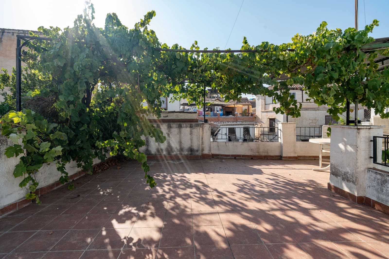 5 Zimmer Haus zu verkaufen in Granada Stadt mit Garage - 619.900 € (Ref: 10012367)