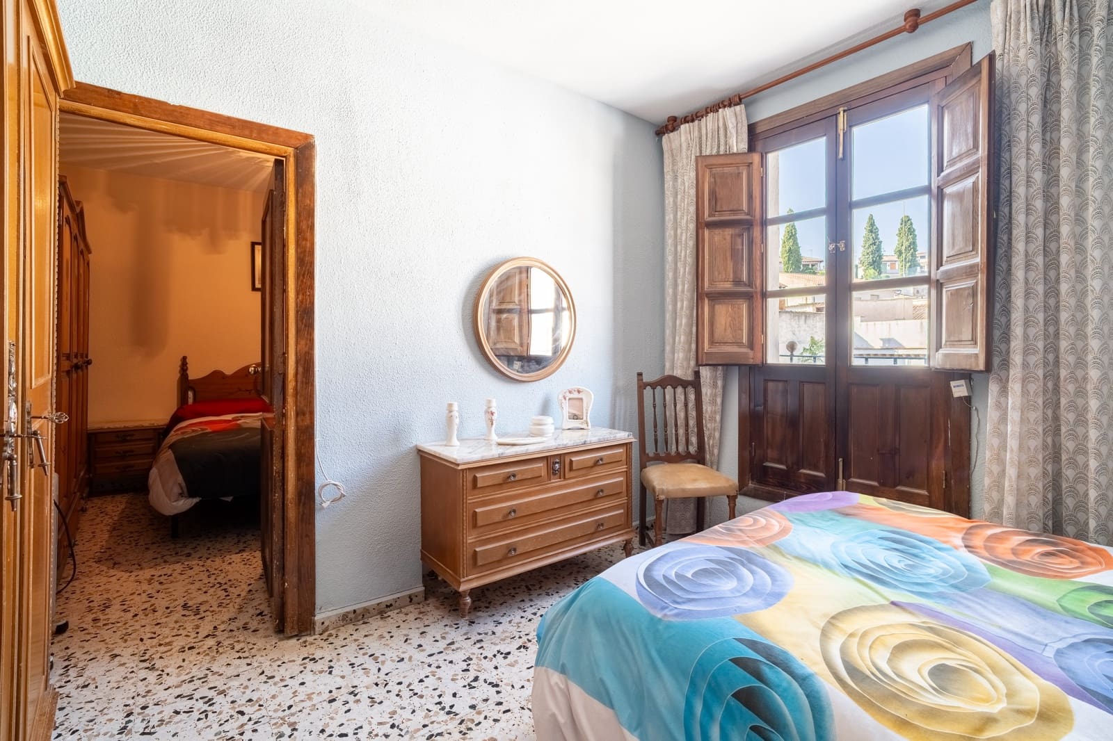 5 Zimmer Haus zu verkaufen in Granada Stadt mit Garage - 619.900 € (Ref: 10012367)