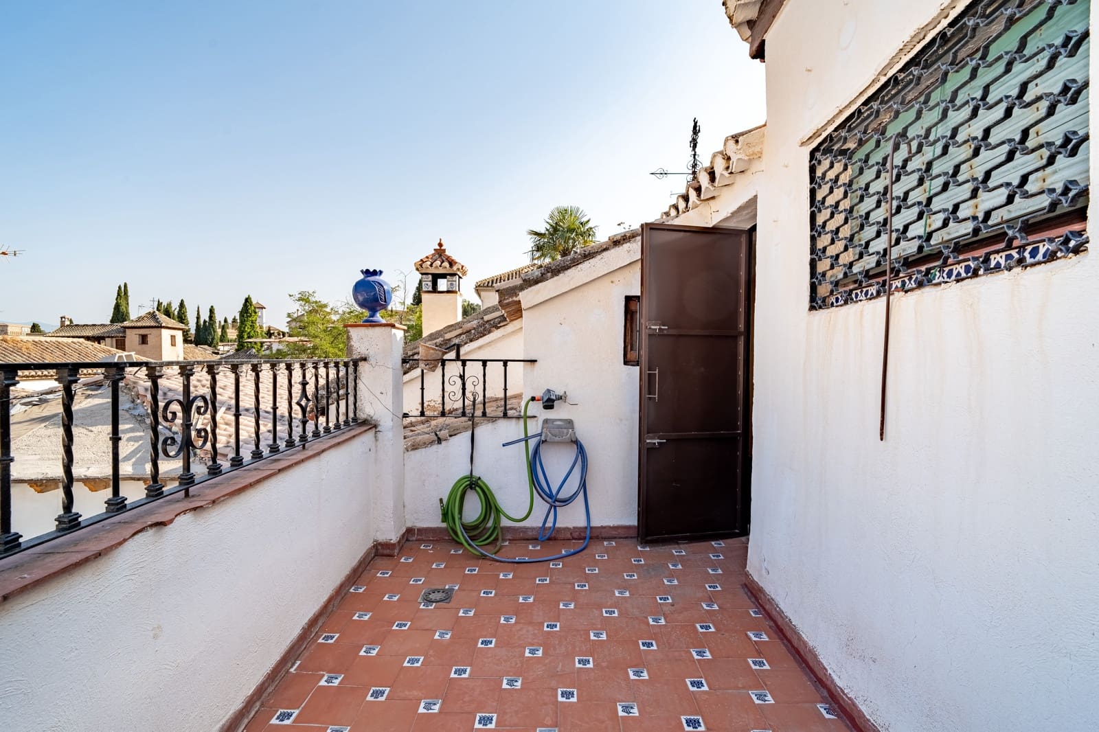 5 Zimmer Haus zu verkaufen in Granada Stadt mit Garage - 619.900 € (Ref: 10012367)