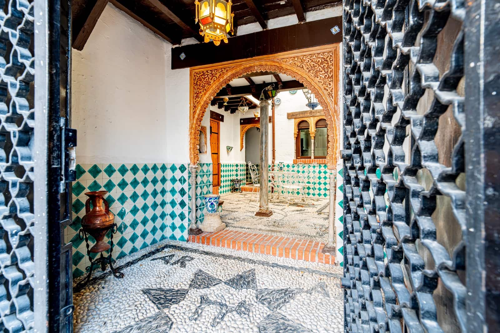 5 Zimmer Haus zu verkaufen in Granada Stadt mit Garage - 619.900 € (Ref: 10012367)