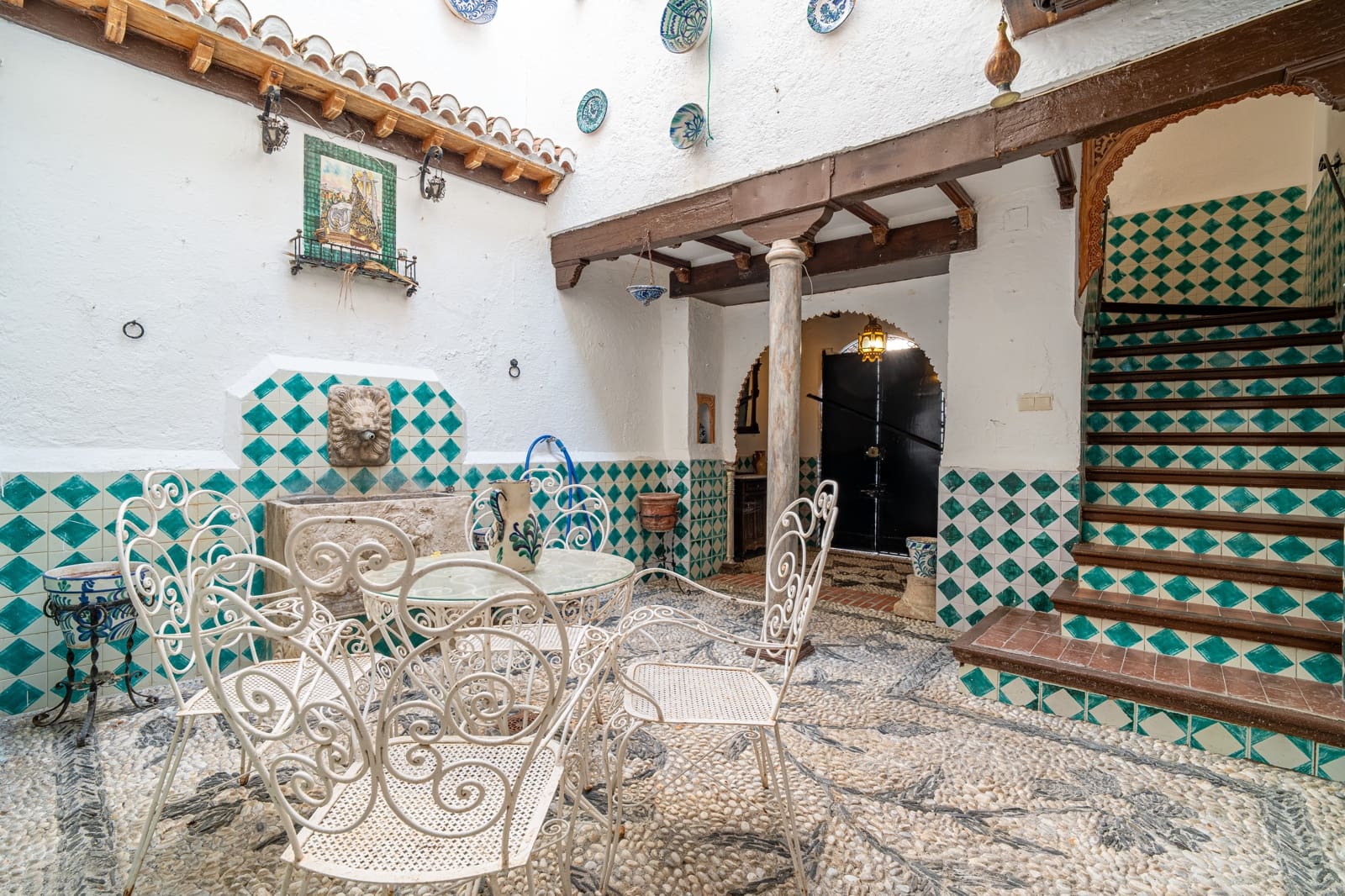 5 Zimmer Haus zu verkaufen in Granada Stadt mit Garage - 619.900 € (Ref: 10012367)