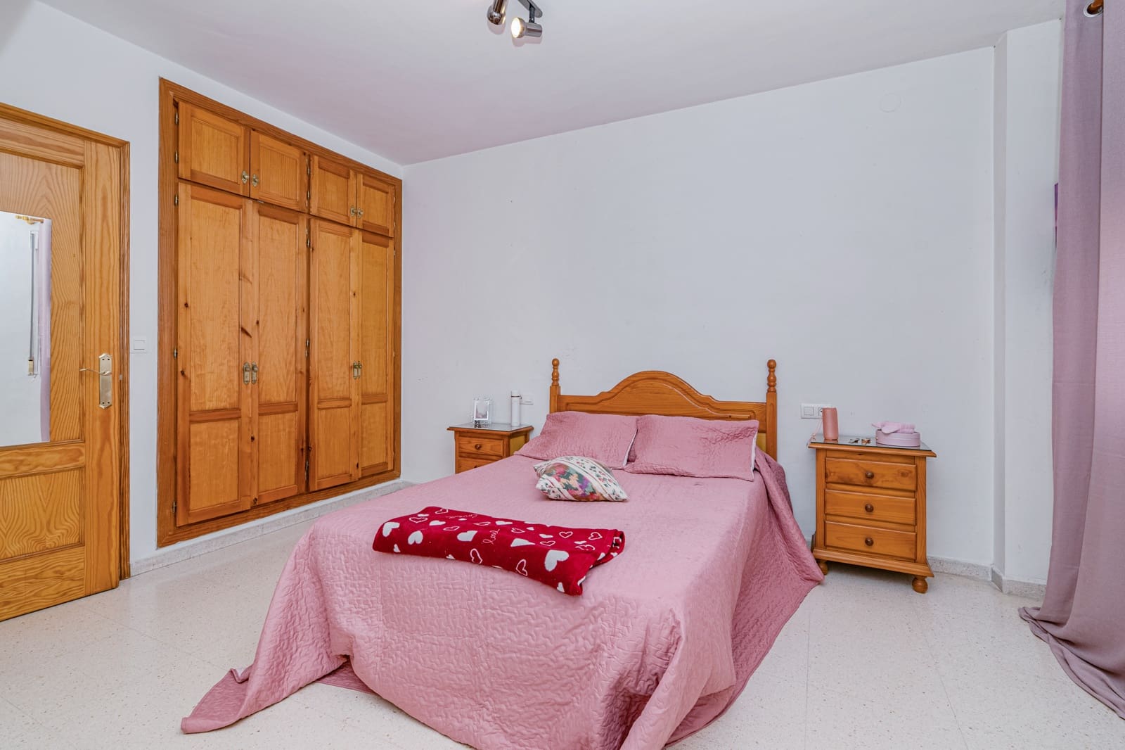 1 bedroom Apartment for sale in Granada city - € 129,900 (Ref: 9383546)