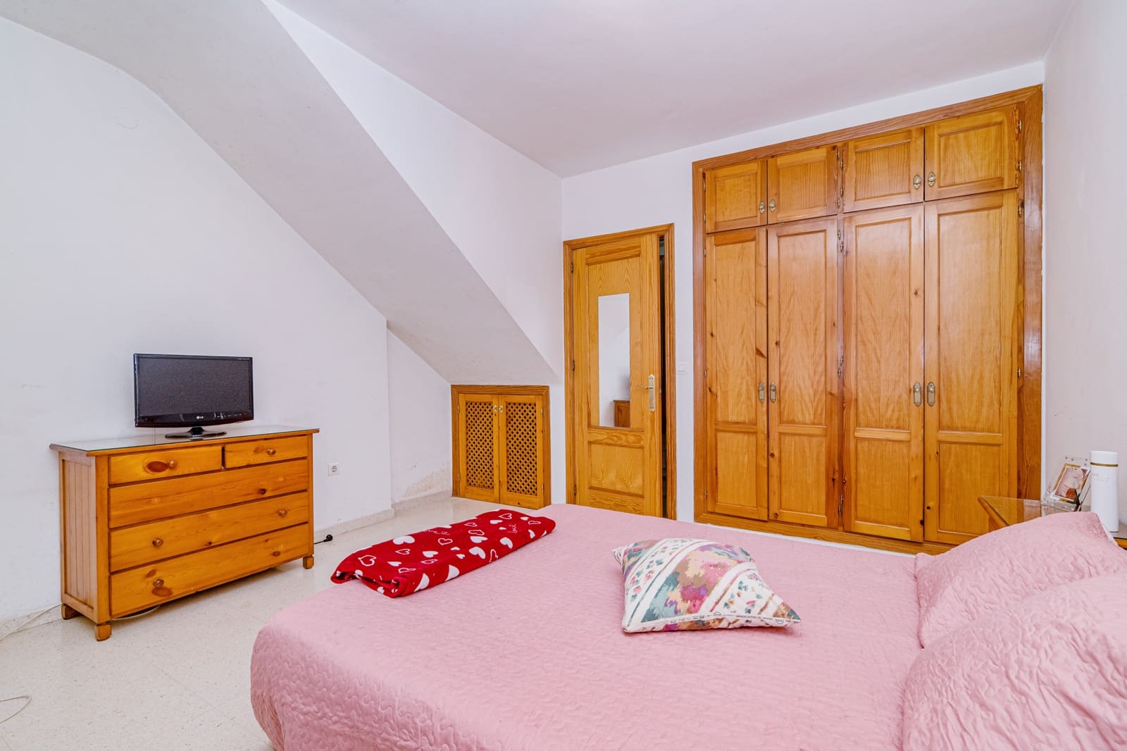 1 bedroom Apartment for sale in Granada city - € 129,900 (Ref: 9383546)