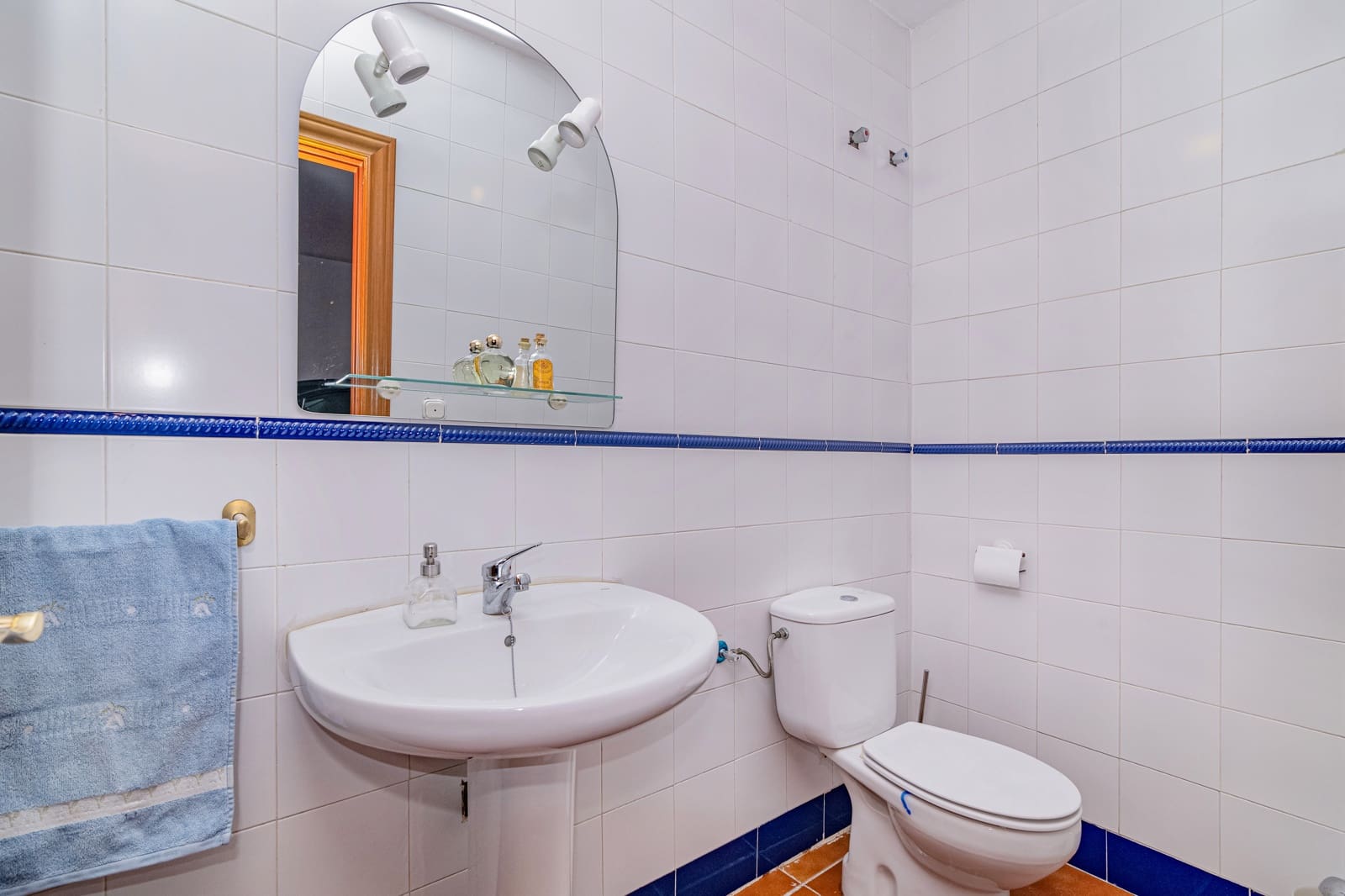 5 chambre Villa/Maison Mitoyenne à vendre à Grenade ville avec garage - 580 000 € (Ref: 9383599)