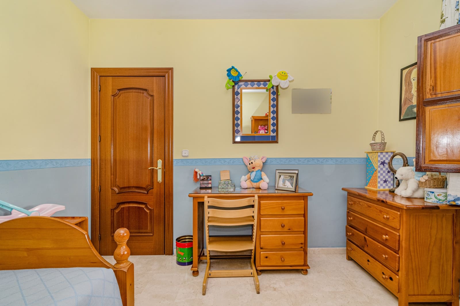 5 chambre Villa/Maison Mitoyenne à vendre à Grenade ville avec garage - 580 000 € (Ref: 9383599)