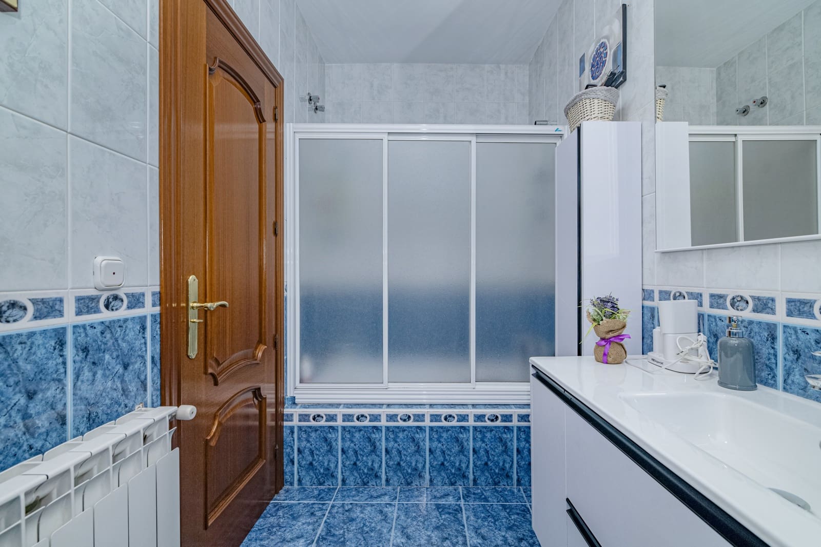 5 chambre Villa/Maison Mitoyenne à vendre à Grenade ville avec garage - 580 000 € (Ref: 9383599)