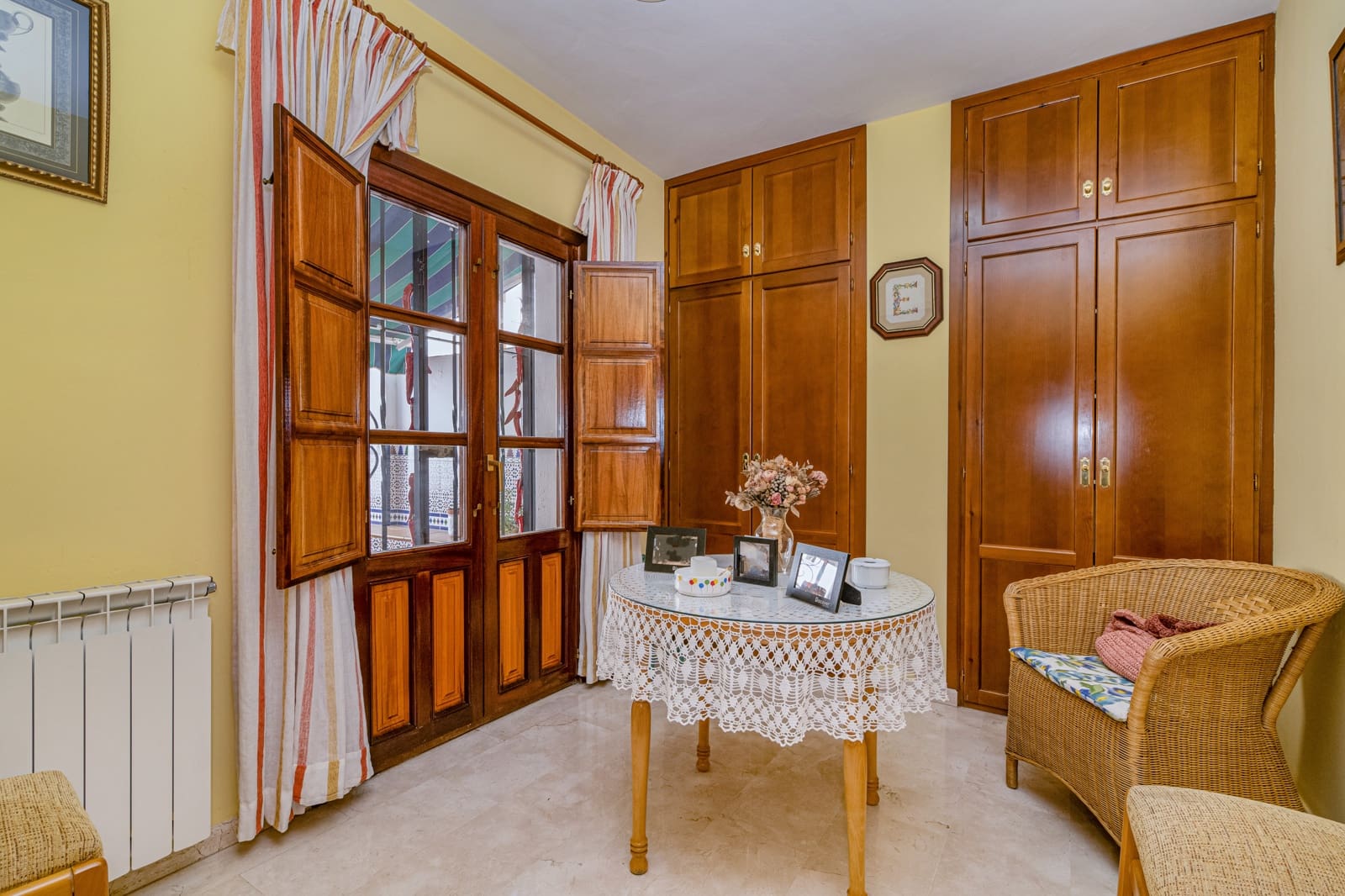 5 chambre Villa/Maison Mitoyenne à vendre à Grenade ville avec garage - 580 000 € (Ref: 9383599)