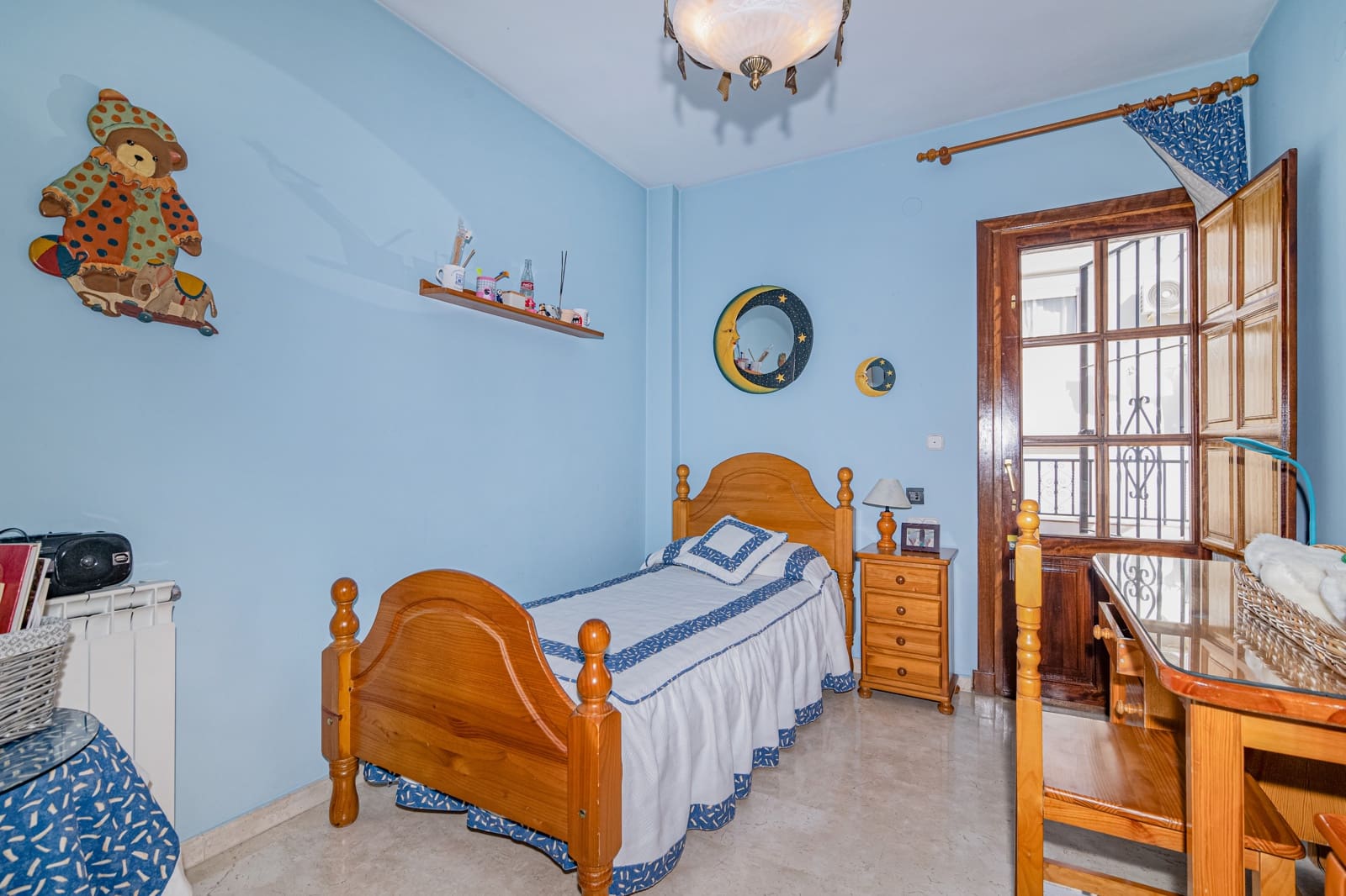 5 chambre Villa/Maison Mitoyenne à vendre à Grenade ville avec garage - 580 000 € (Ref: 9383599)