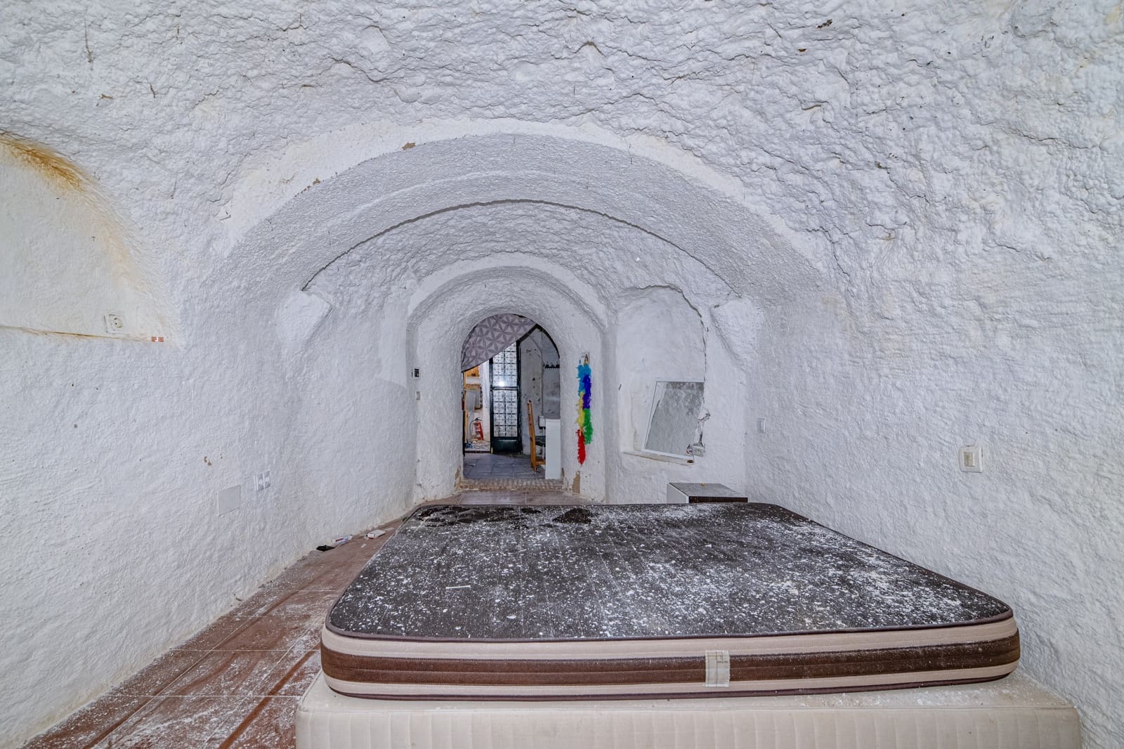 1 makuuhuone Luolatalo myytävänä paikassa Granada kaupunki - 49 900 € (Ref: 9383607)