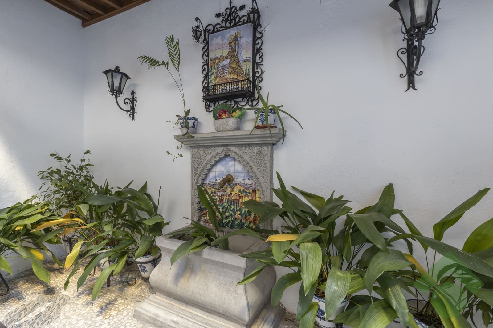 5 soveværelse Byhus til salg i Granada by - € 649.900 (Ref: 9397958)