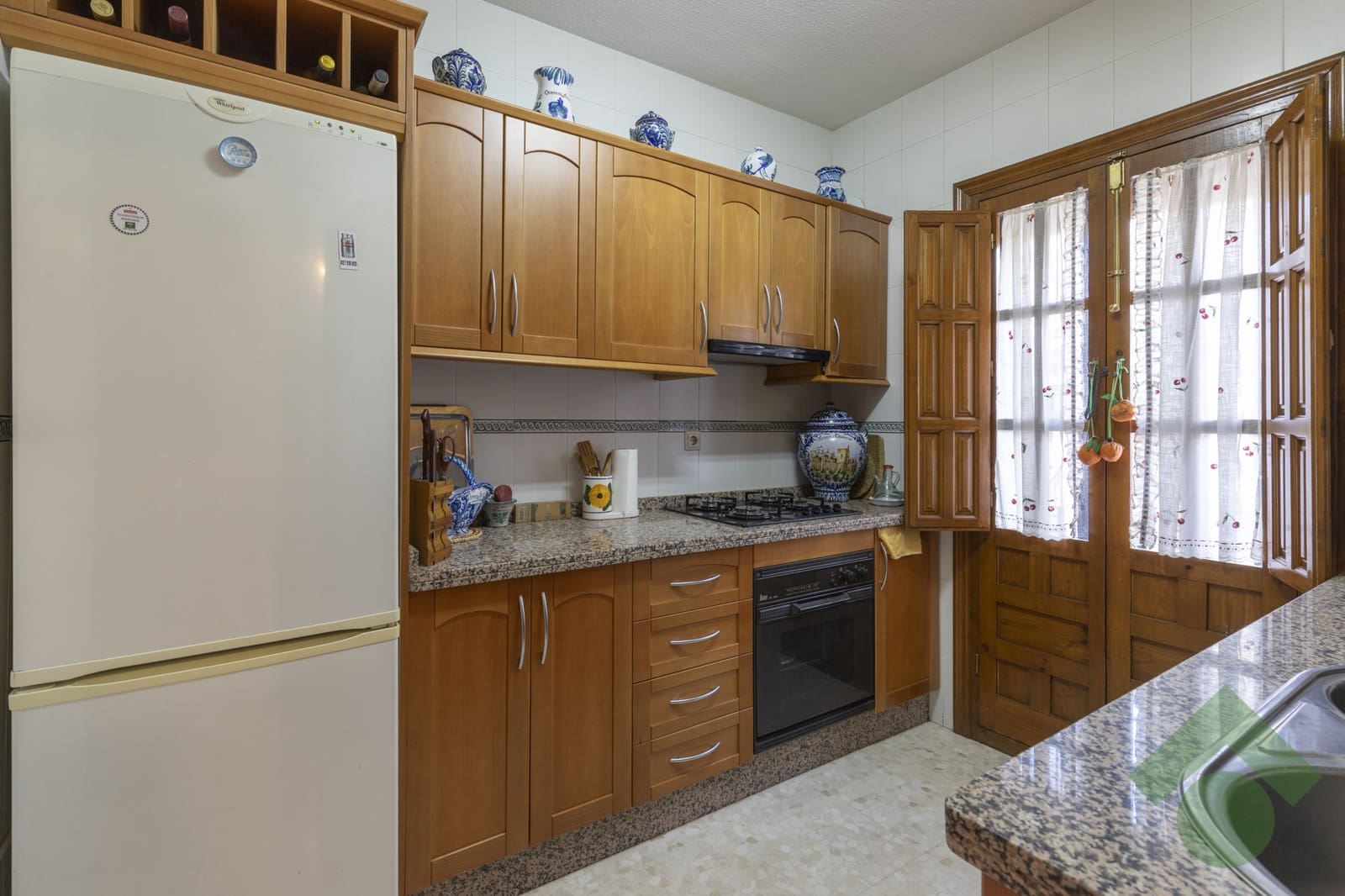 5 soveværelse Byhus til salg i Granada by - € 649.900 (Ref: 9397958)