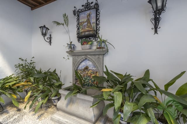 5 soveværelse Byhus til salg i Albaicin, Granada by - € 649.900 (Ref: 9397958)