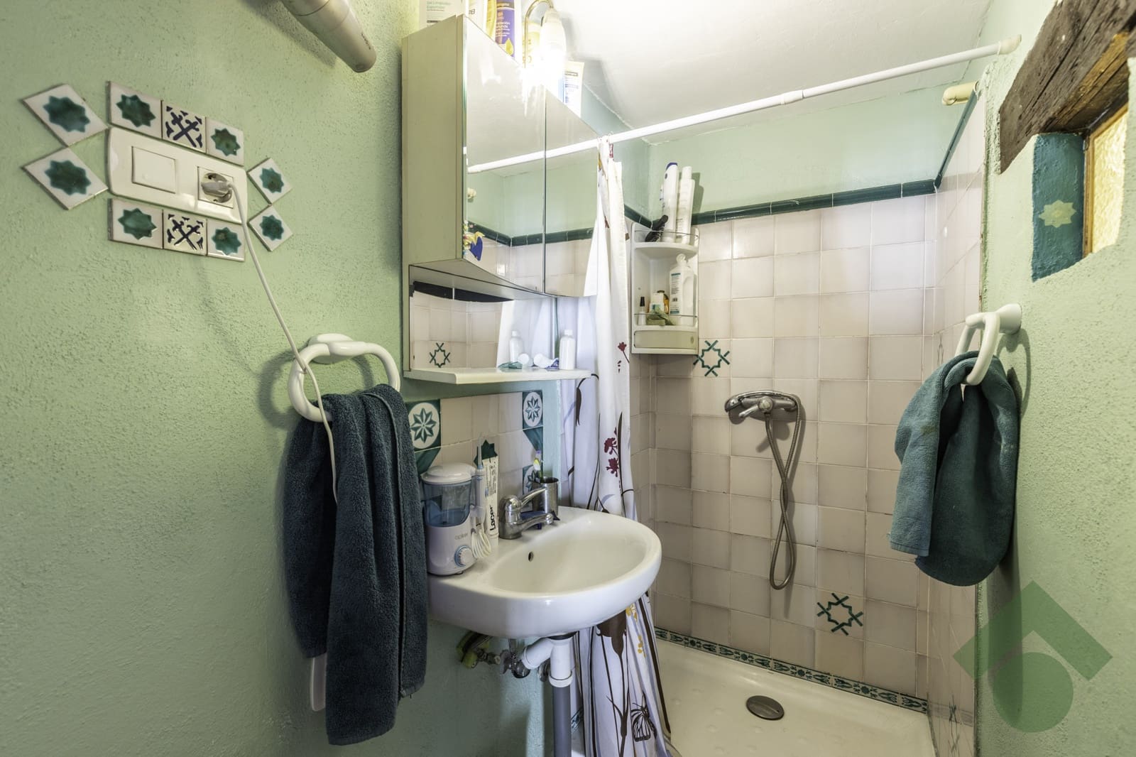 6 bedroom Terraced Villa for sale in Granada city - € 408,000 (Ref: 9397969)