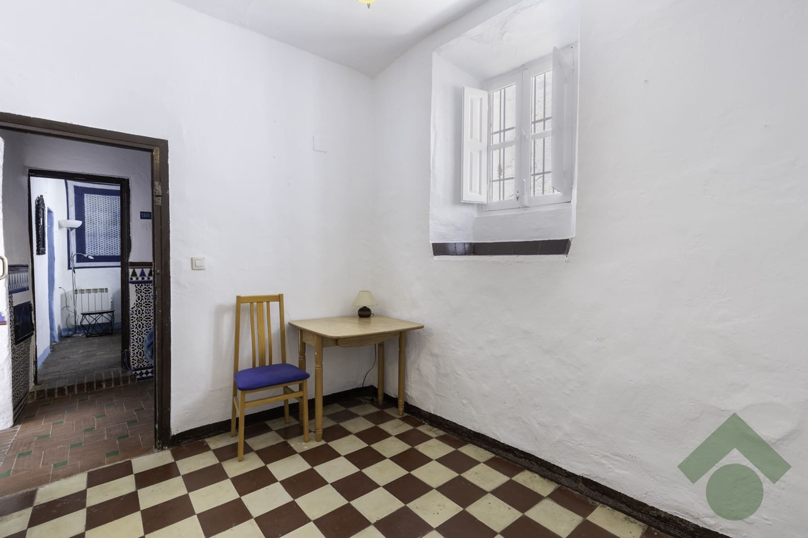 6 bedroom Terraced Villa for sale in Granada city - € 408,000 (Ref: 9397969)