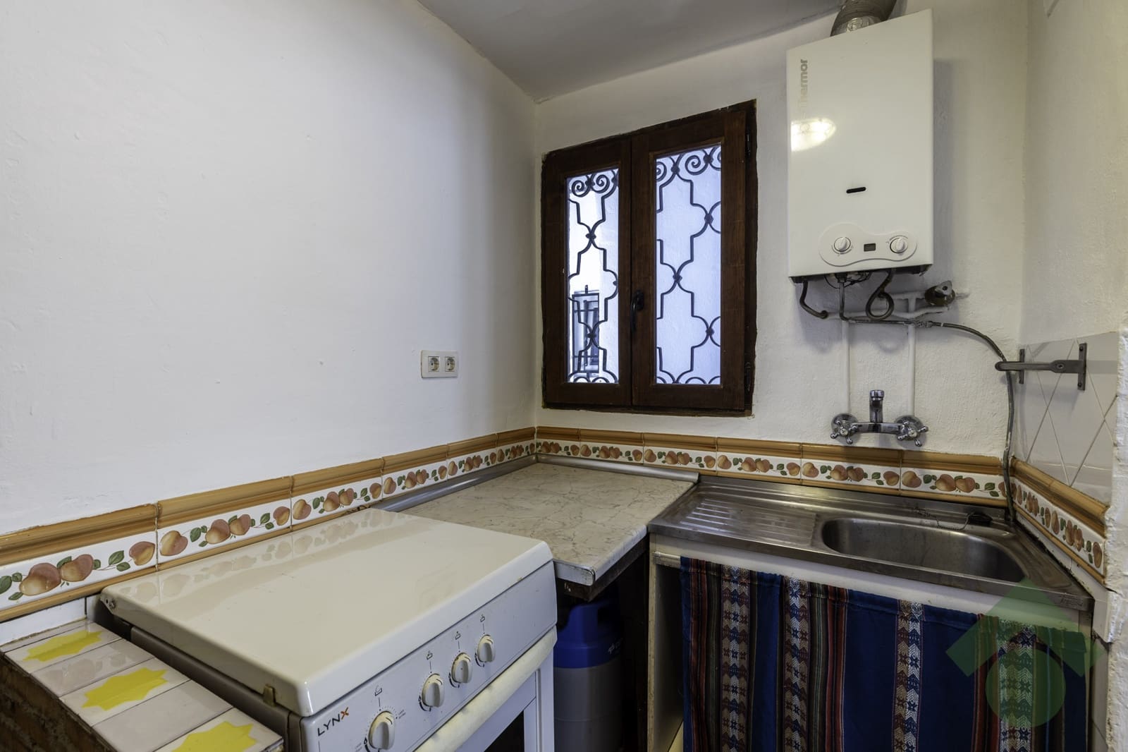 6 bedroom Terraced Villa for sale in Granada city - € 408,000 (Ref: 9397969)