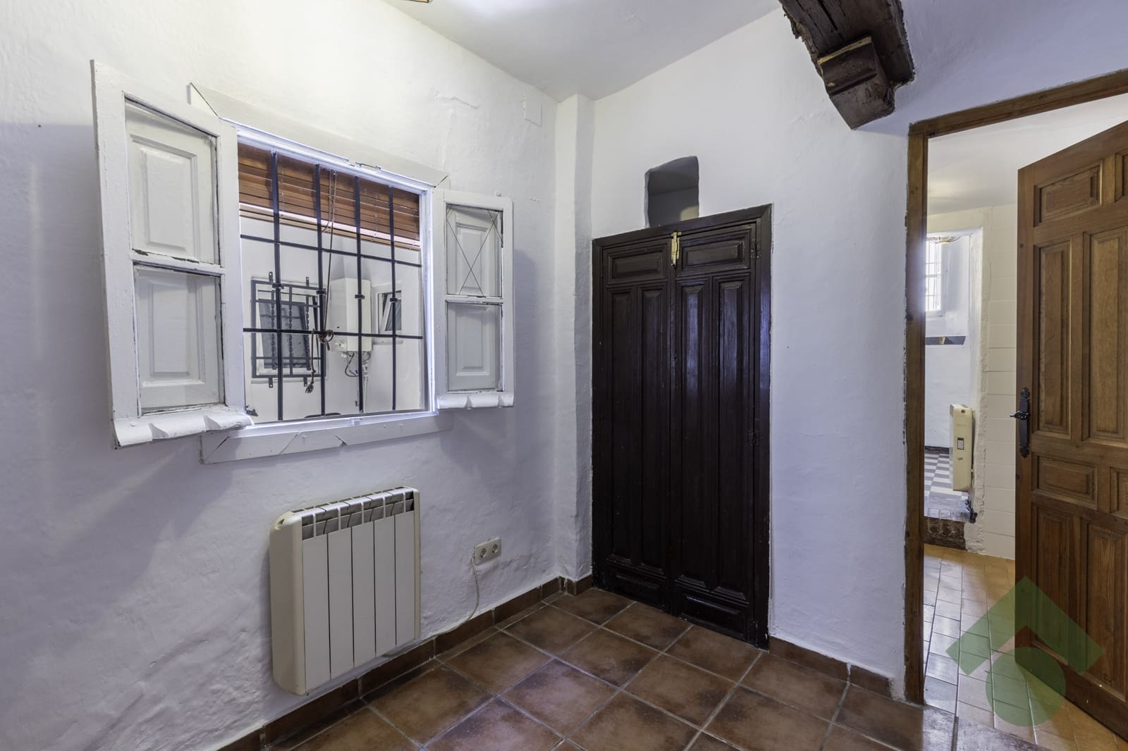 6 bedroom Terraced Villa for sale in Granada city - € 408,000 (Ref: 9397969)