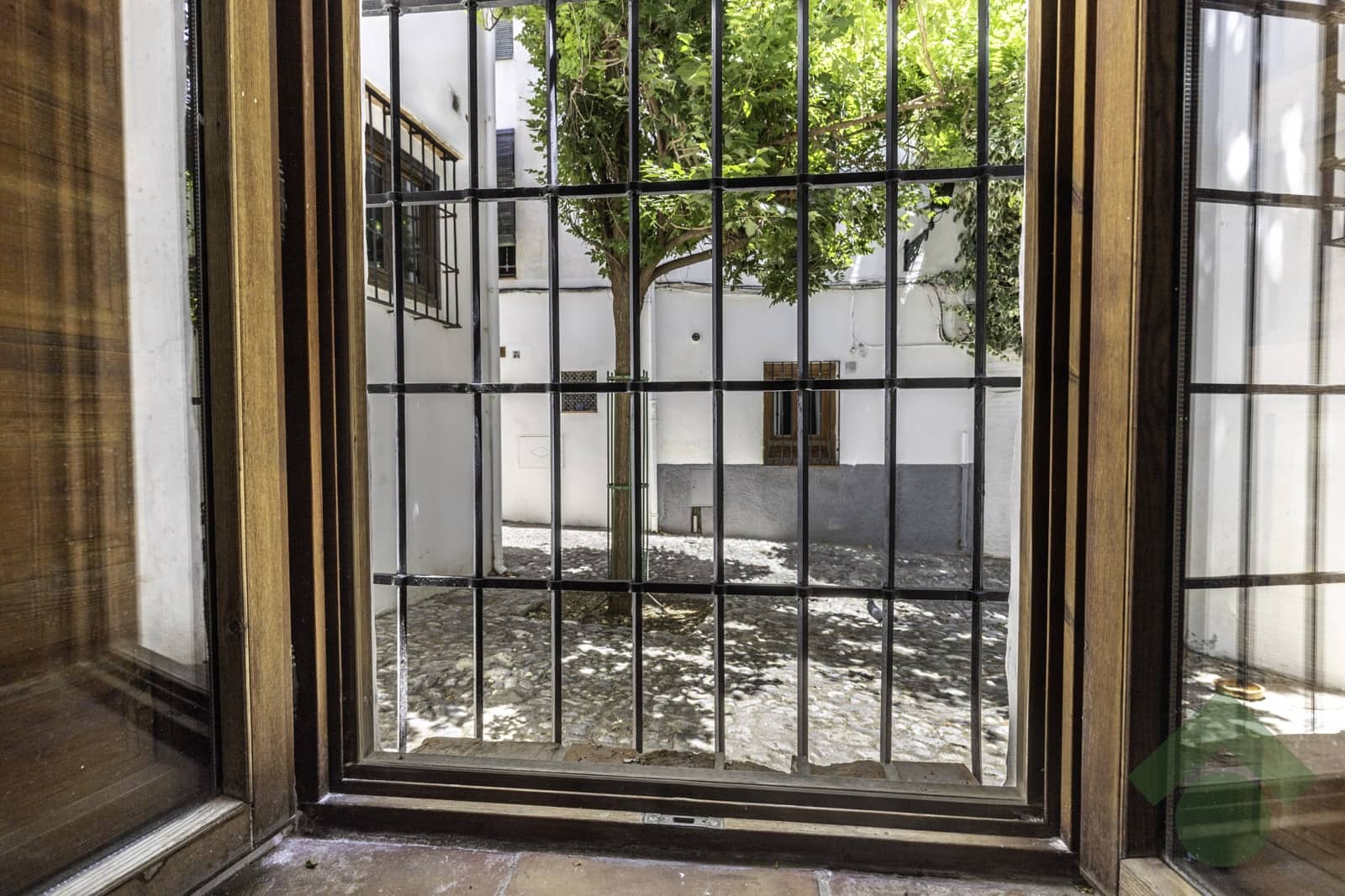 6 bedroom Terraced Villa for sale in Granada city - € 408,000 (Ref: 9397969)