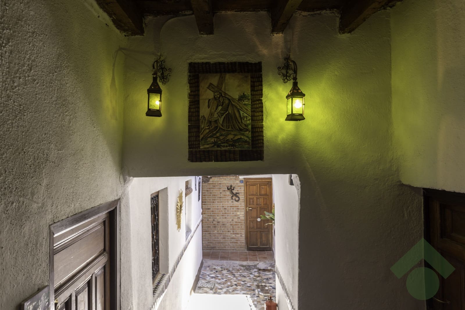 6 bedroom Terraced Villa for sale in Granada city - € 408,000 (Ref: 9397969)