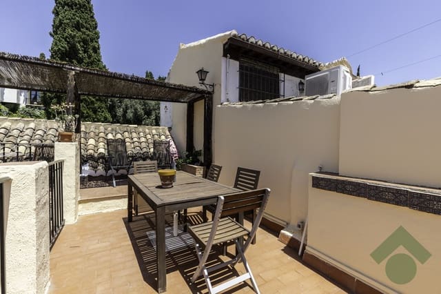 6 soveværelse Rækkehus til salg i Albaicin, Granada by - € 408.000 (Ref: 9397969)