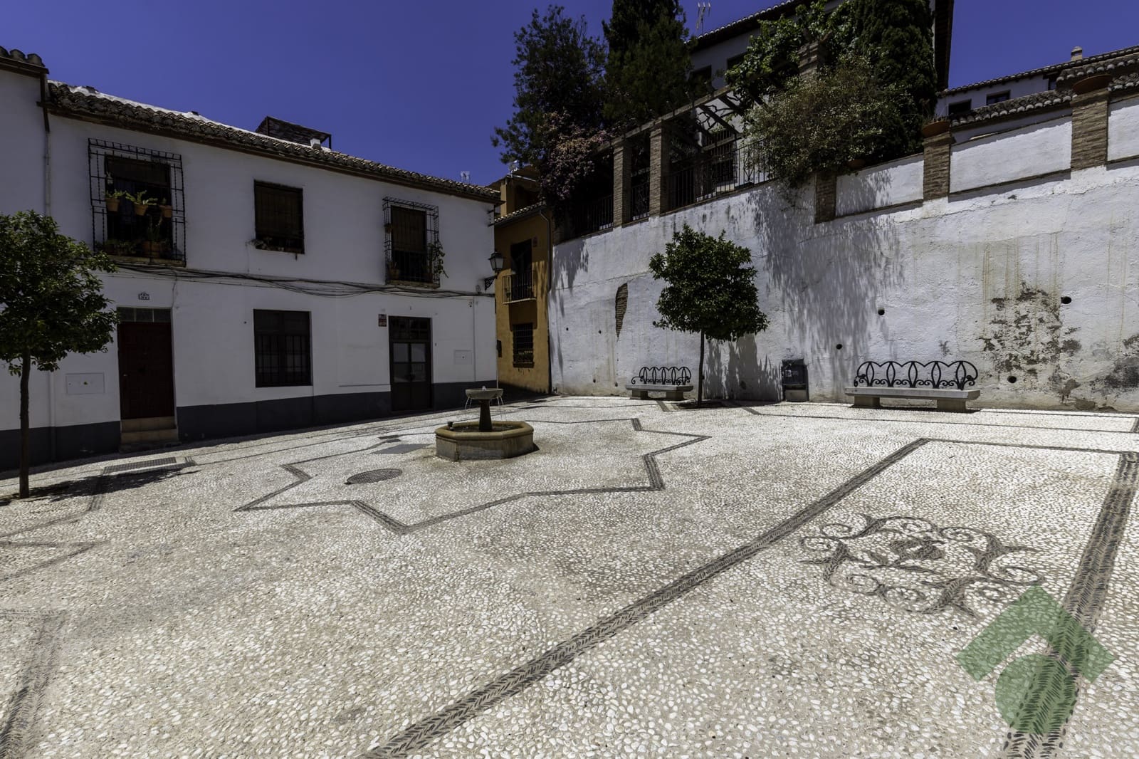 6 bedroom Terraced Villa for sale in Granada city - € 408,000 (Ref: 9397969)