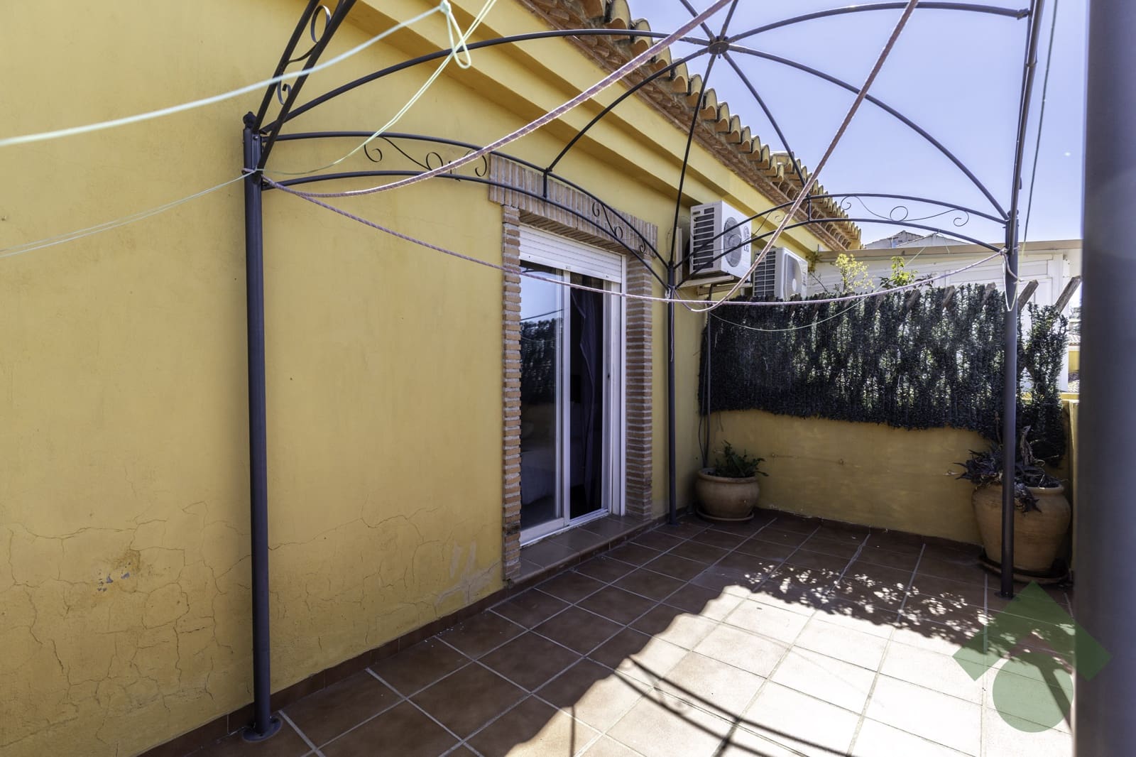 4 makuuhuone Rivitalo myytävänä paikassa Granada kaupunki - 370 000 € (Ref: 9402541)