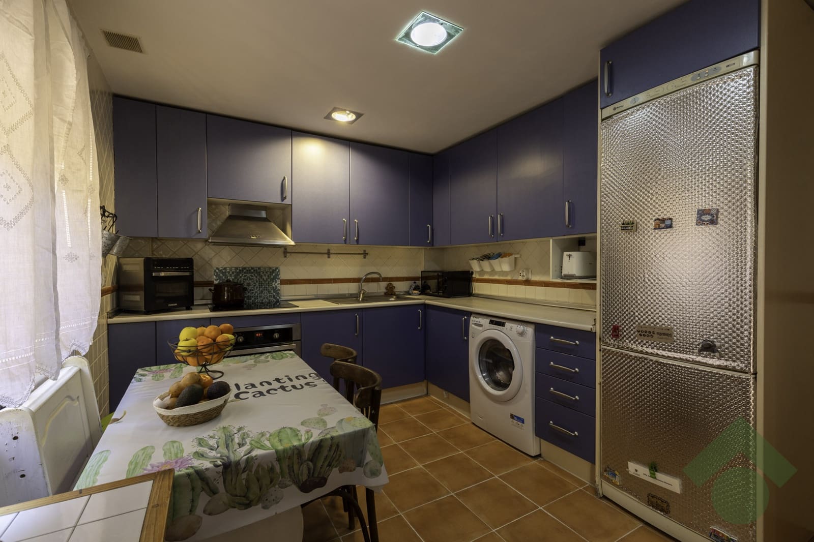 4 makuuhuone Rivitalo myytävänä paikassa Granada kaupunki - 370 000 € (Ref: 9402541)