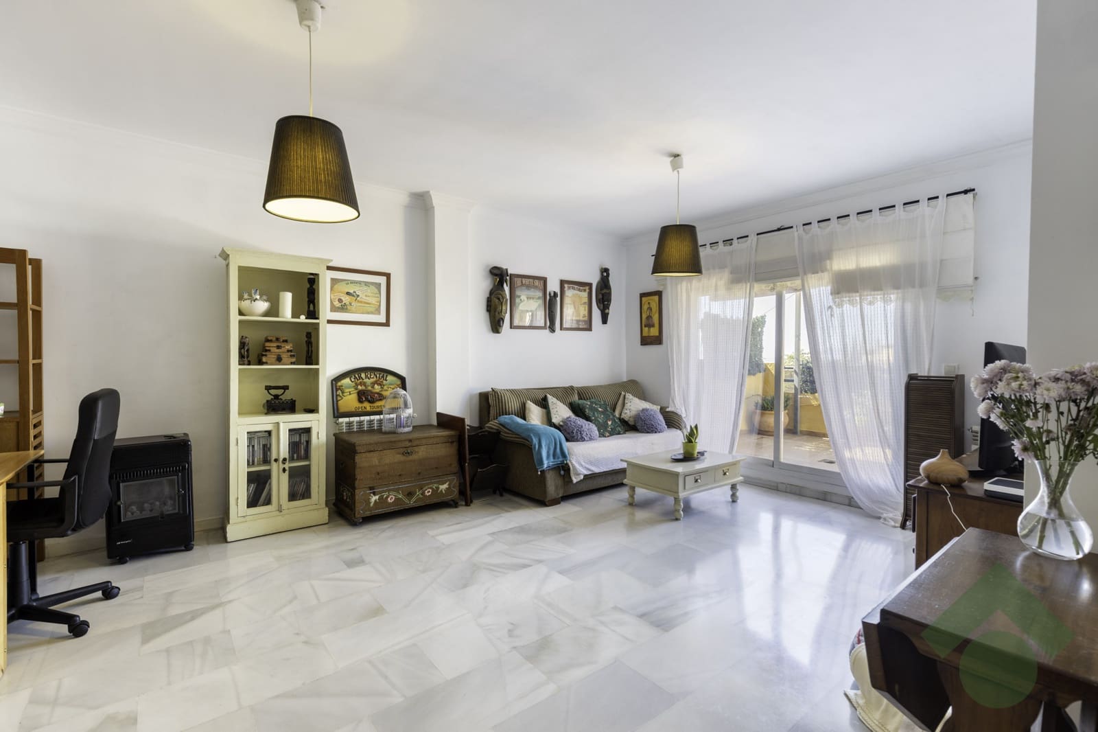 4 makuuhuone Rivitalo myytävänä paikassa Granada kaupunki - 370 000 € (Ref: 9402541)