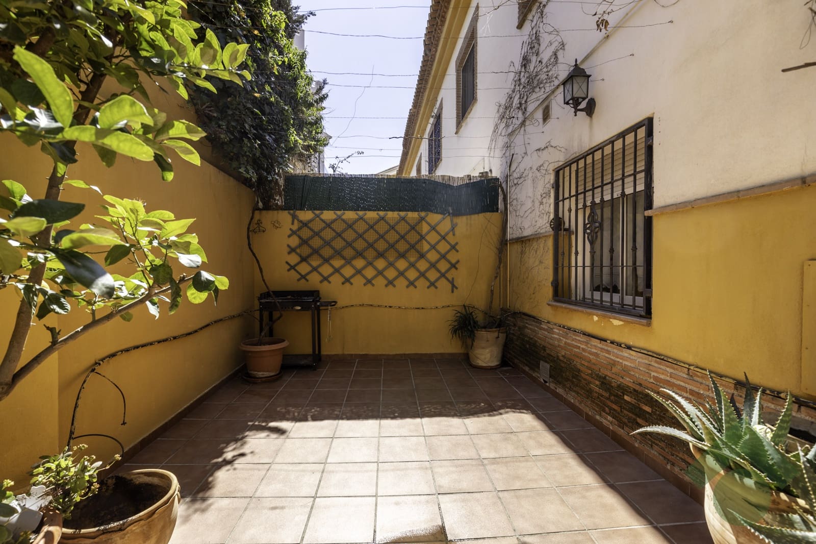 4 makuuhuone Rivitalo myytävänä paikassa Granada kaupunki - 370 000 € (Ref: 9402541)