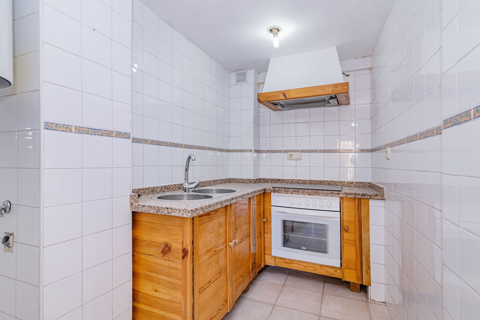 3 soveværelse Rækkehus til salg i Granada by - € 269.900 (Ref: 9402542)