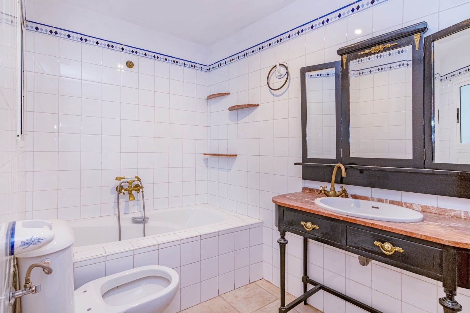 3 soveværelse Rækkehus til salg i Granada by - € 269.900 (Ref: 9402542)