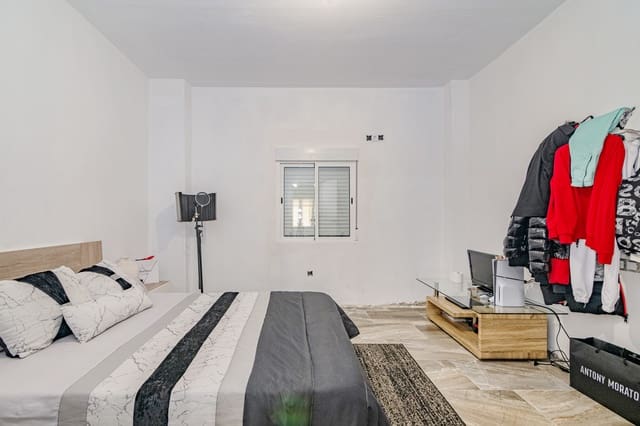 3 soveværelse Semi-Rækkehus til salg i Albaicin, Granada by - € 134.900 (Ref: 9402544)