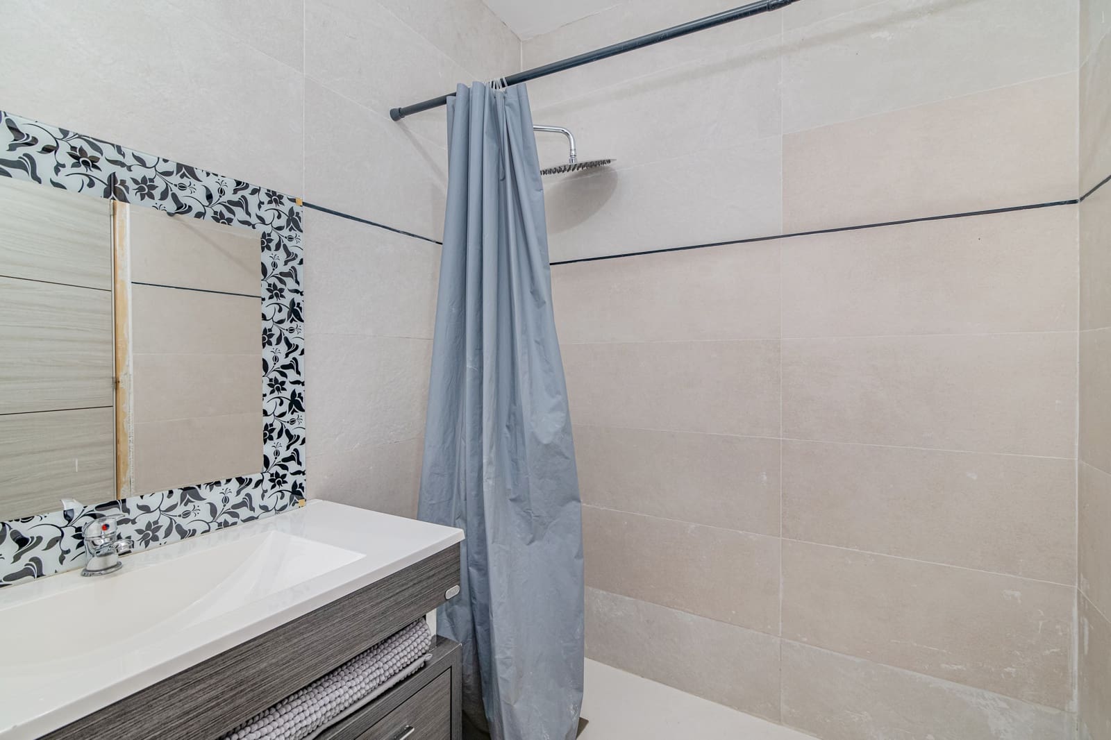 3 soveværelse Semi-Rækkehus til salg i Granada by - € 134.900 (Ref: 9402544)