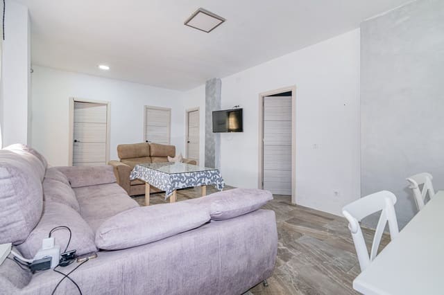3 soveværelse Semi-Rækkehus til salg i Albaicin, Granada by - € 134.900 (Ref: 9402544)