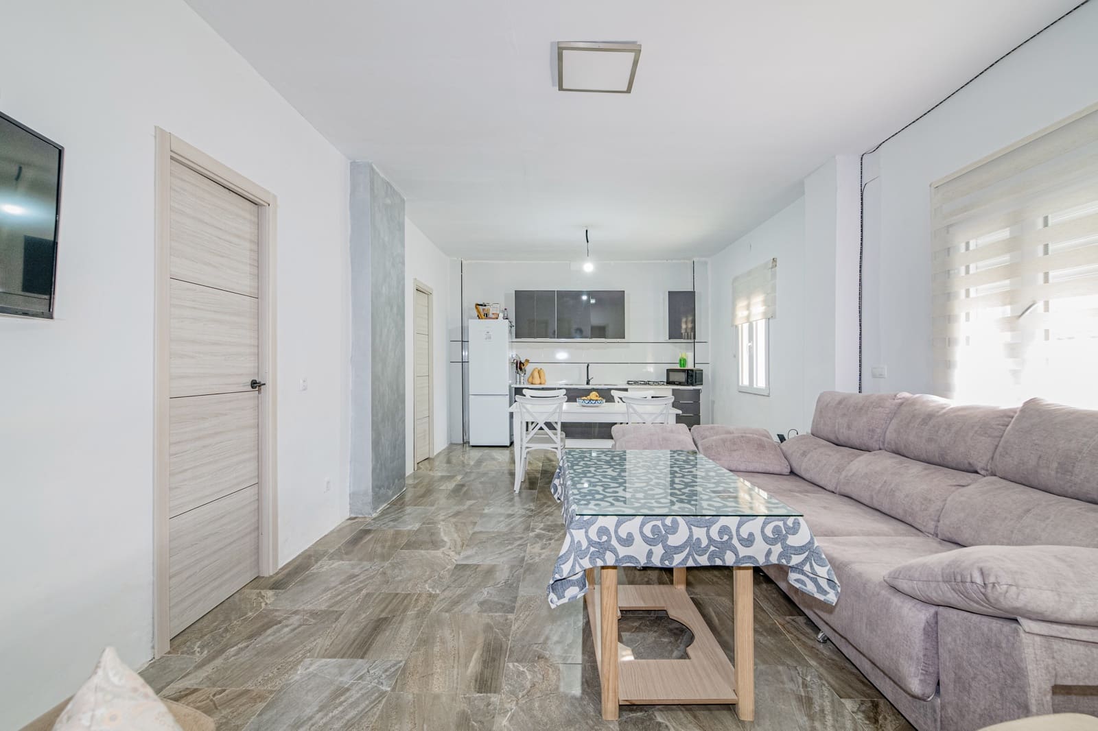 3 soveværelse Semi-Rækkehus til salg i Granada by - € 134.900 (Ref: 9402544)