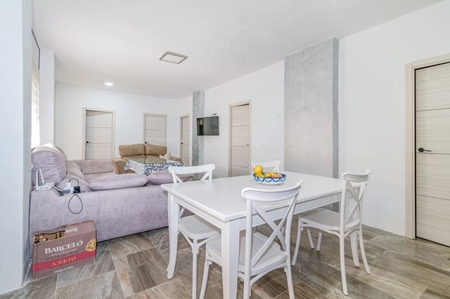 3 soveværelse Semi-Rækkehus til salg i Albaicin, Granada by - € 134.900 (Ref: 9402544)
