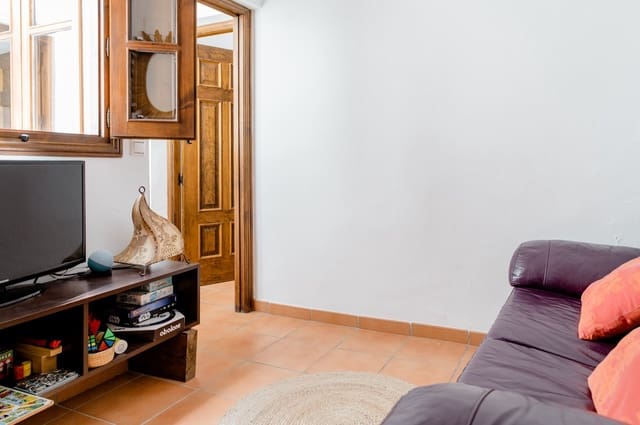 4 soveværelse Rækkehus til salg i Albaicin, Granada by - € 499.900 (Ref: 9402717)