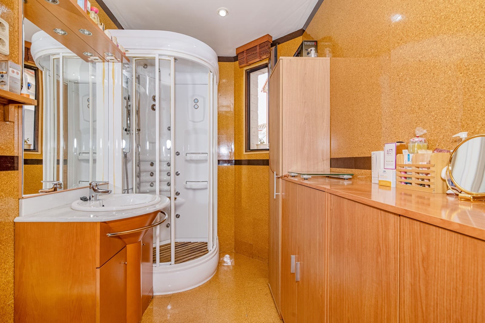 1 soveværelse Lejlighed til salg i Granada by med garage - € 259.900 (Ref: 9436427)