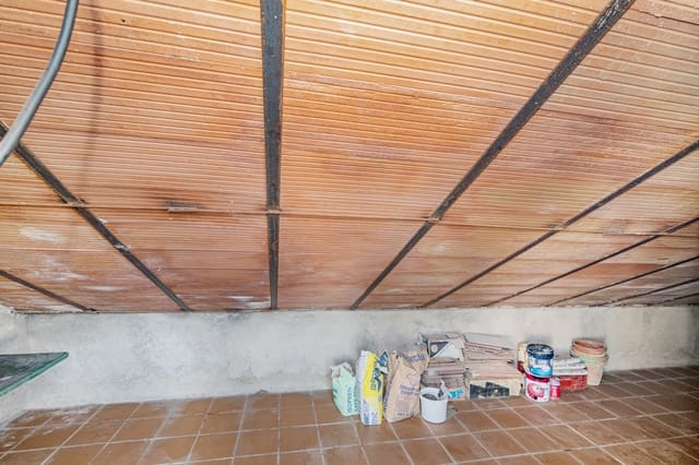 5 slaapkamer Rijtjeshuis te koop in Albaicin, Granada stad met garage - € 449.900 (Ref: 9470641)